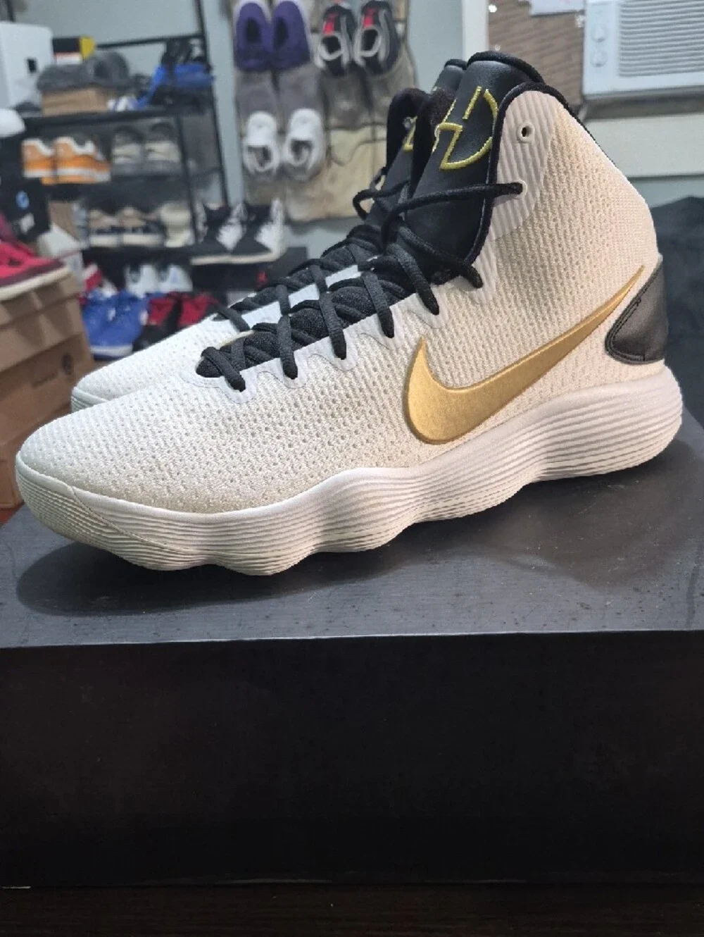 SAMPLE Nike Hyperdunk 
